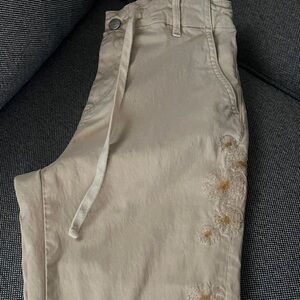 Driftwood Floral Embroidered Beige Cropped Pants